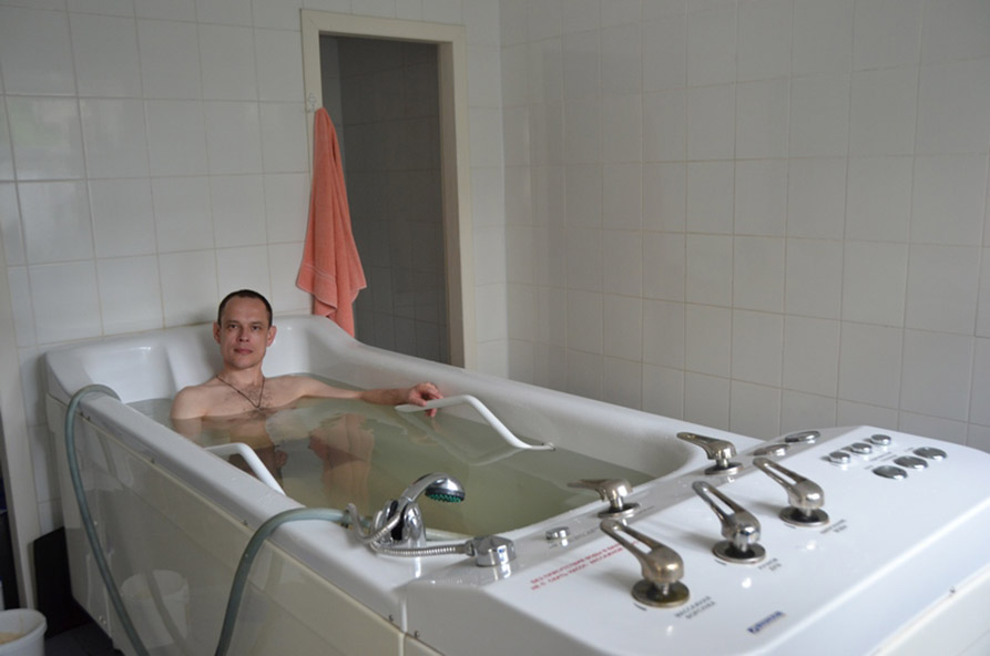 Лечение ваннами с минеральной водой в санатории Евпатории Орен-Крым